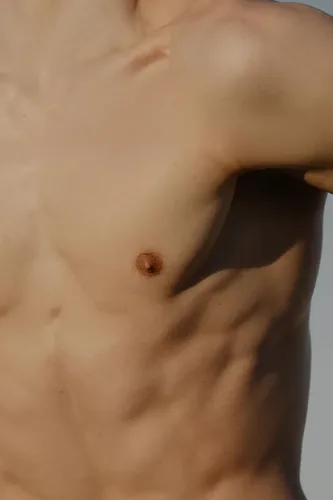 épilation homme torse